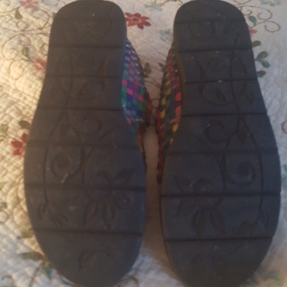 Shoes - Picture 4 of 4